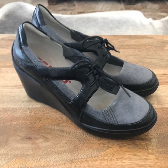 Tsubo Wedge shoes, grey suede black patent - Picture 3 of 4
